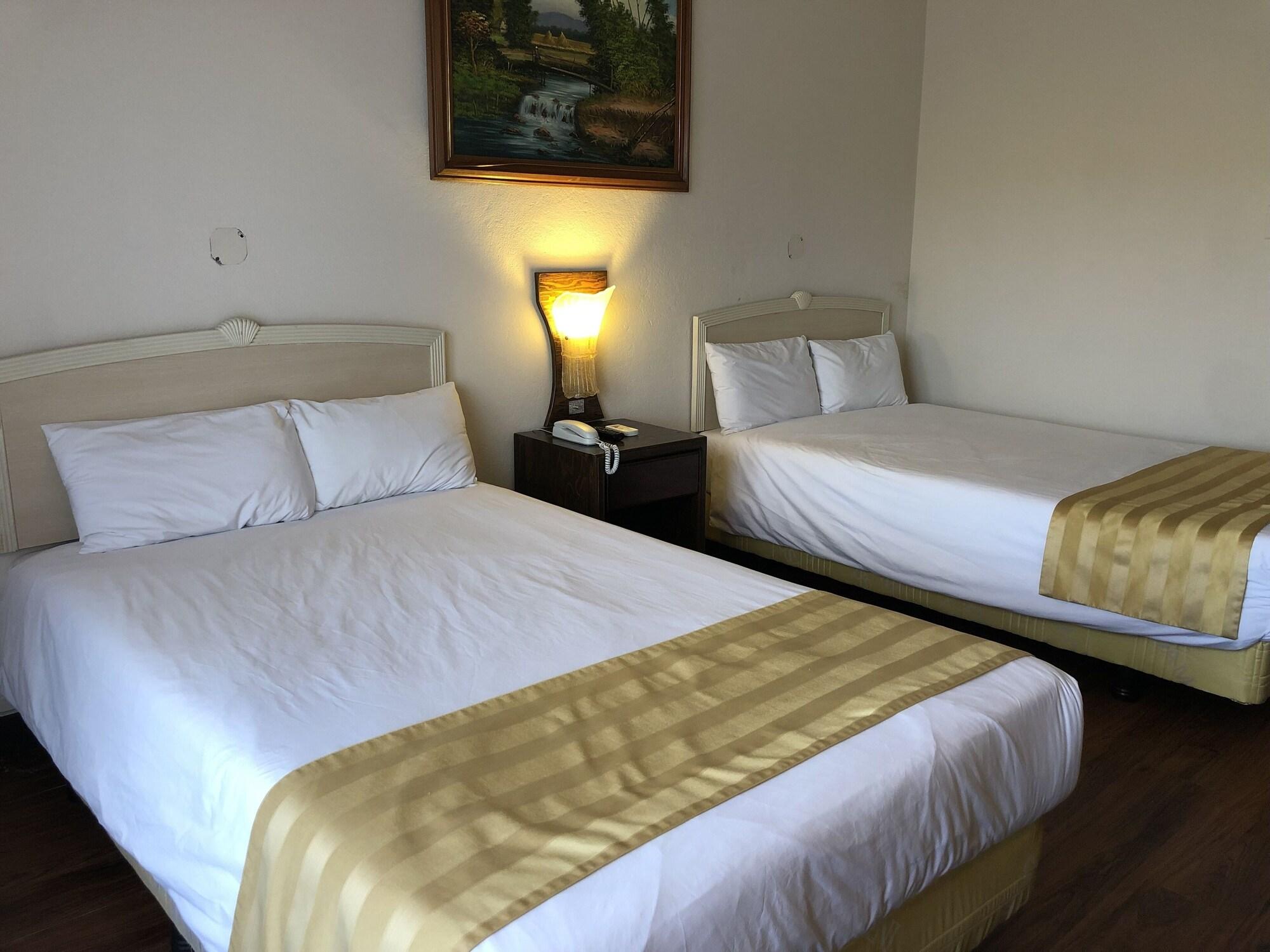 Holiday Saipan Hotel Экстерьер фото