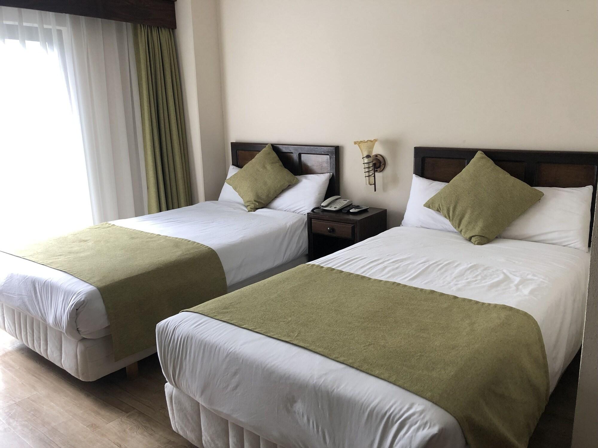 Holiday Saipan Hotel Экстерьер фото