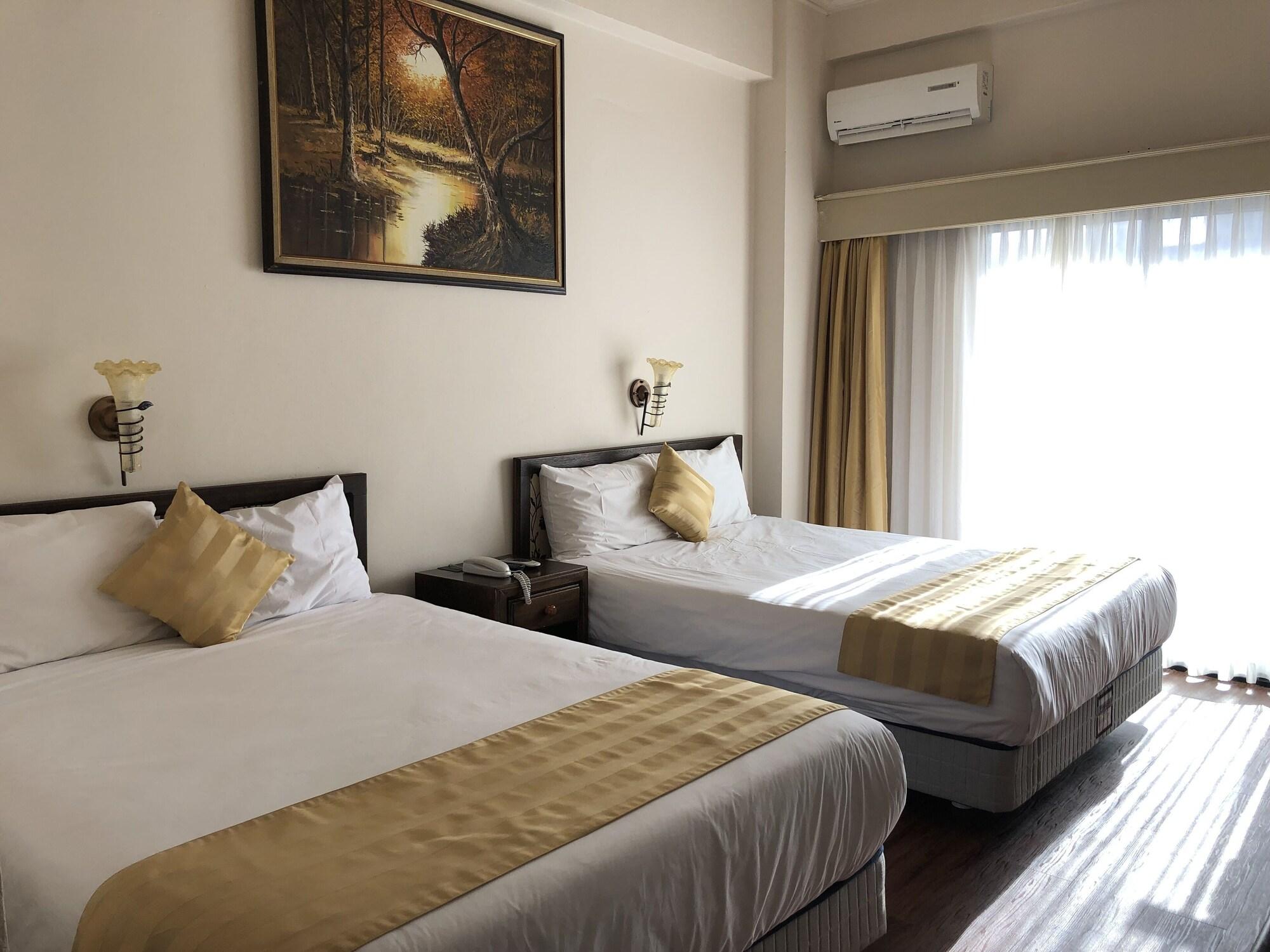 Holiday Saipan Hotel Экстерьер фото