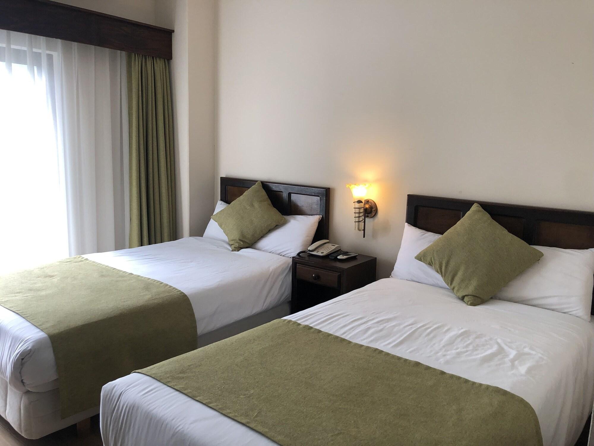 Holiday Saipan Hotel Экстерьер фото