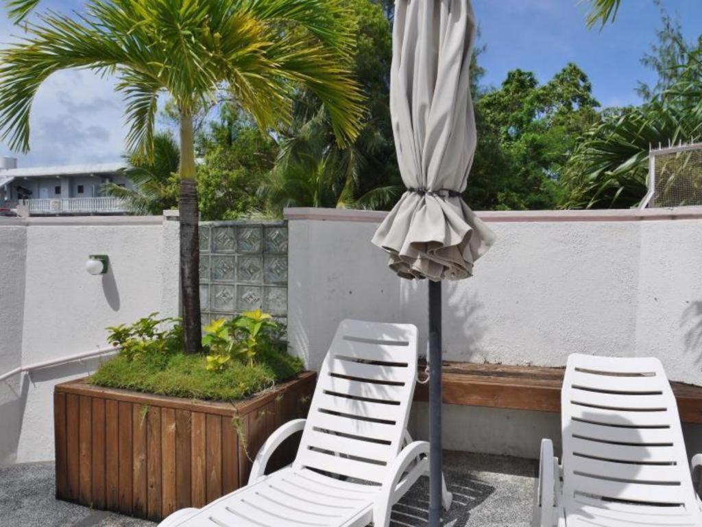 Holiday Saipan Hotel Экстерьер фото