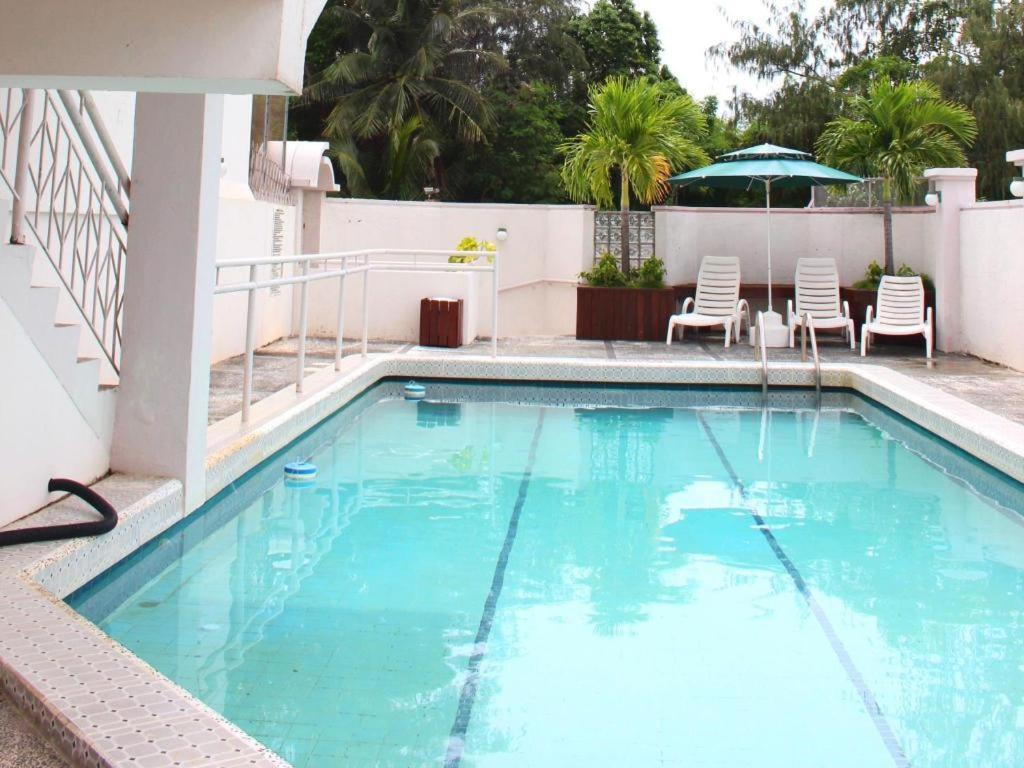 Holiday Saipan Hotel Экстерьер фото