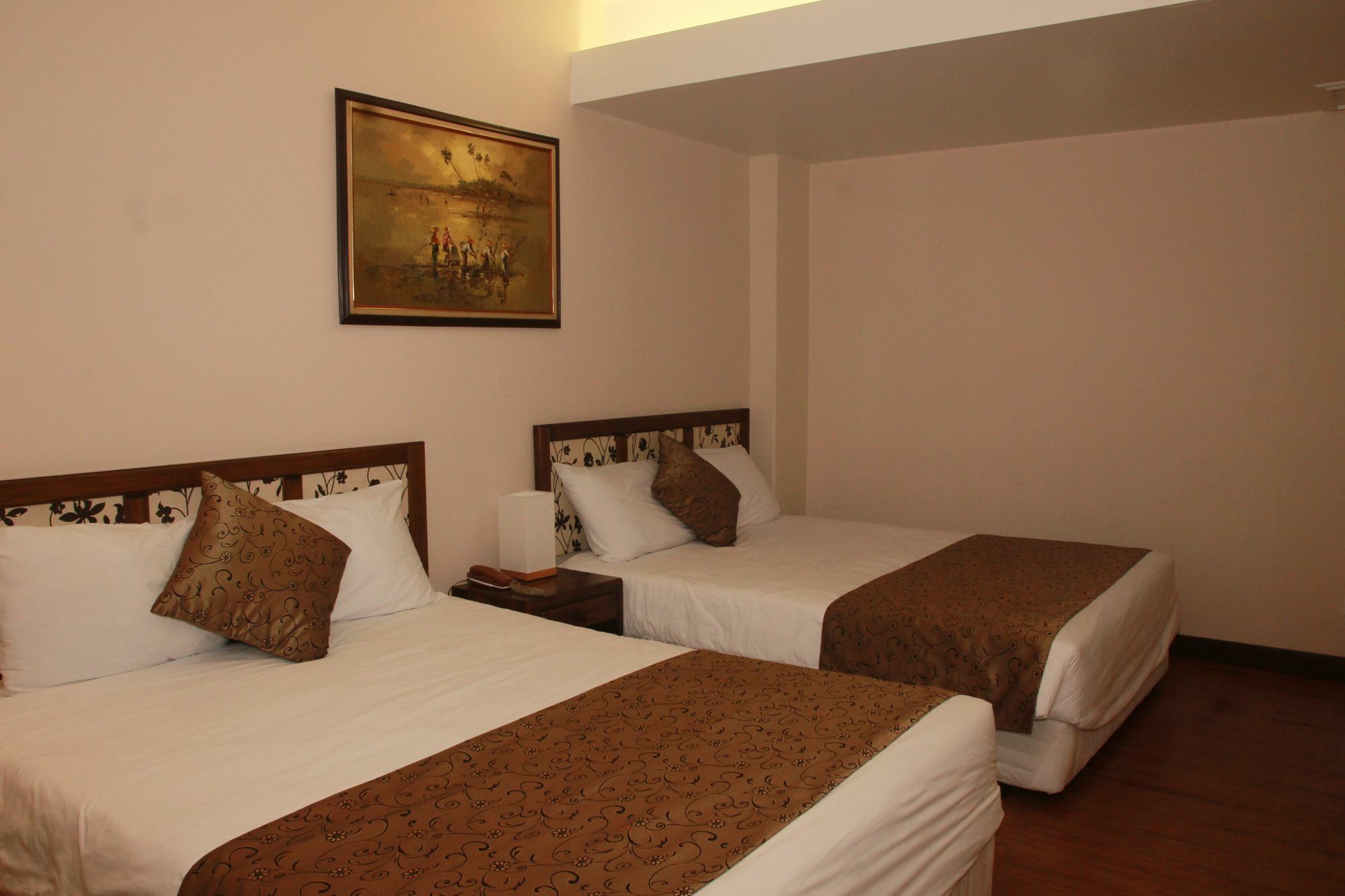 Holiday Saipan Hotel Экстерьер фото