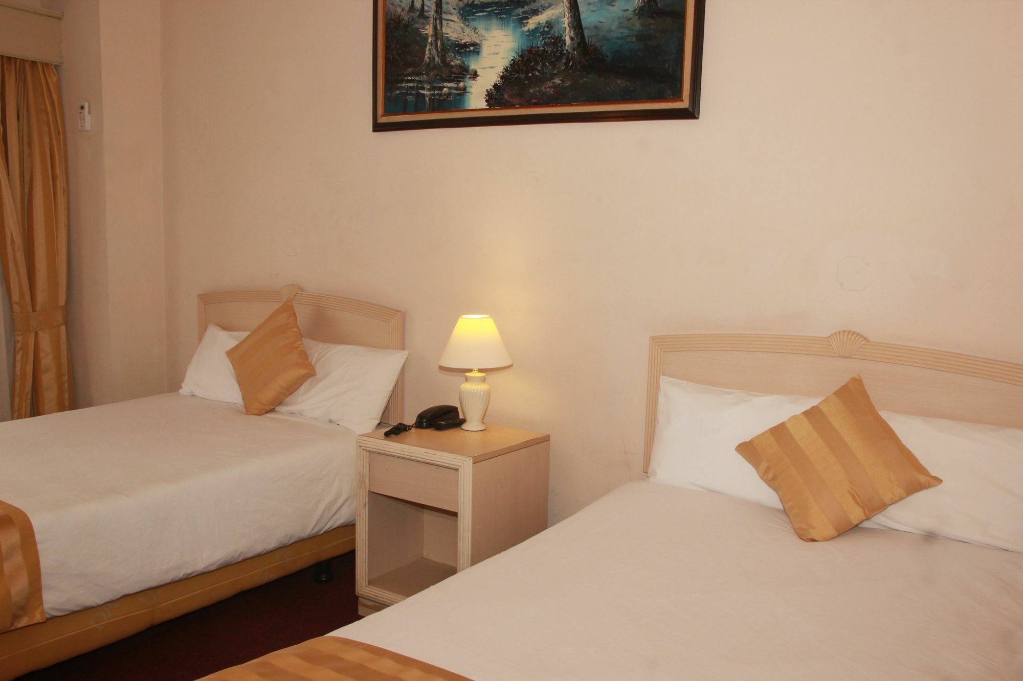 Holiday Saipan Hotel Экстерьер фото